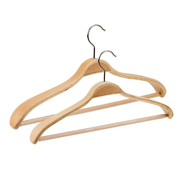 Percha de madera natural